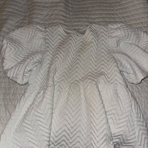 Boutique Women’s White Puff Sleeve Top